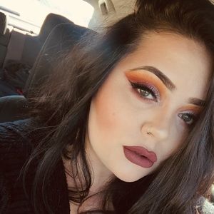 Meet your Posher, Siera